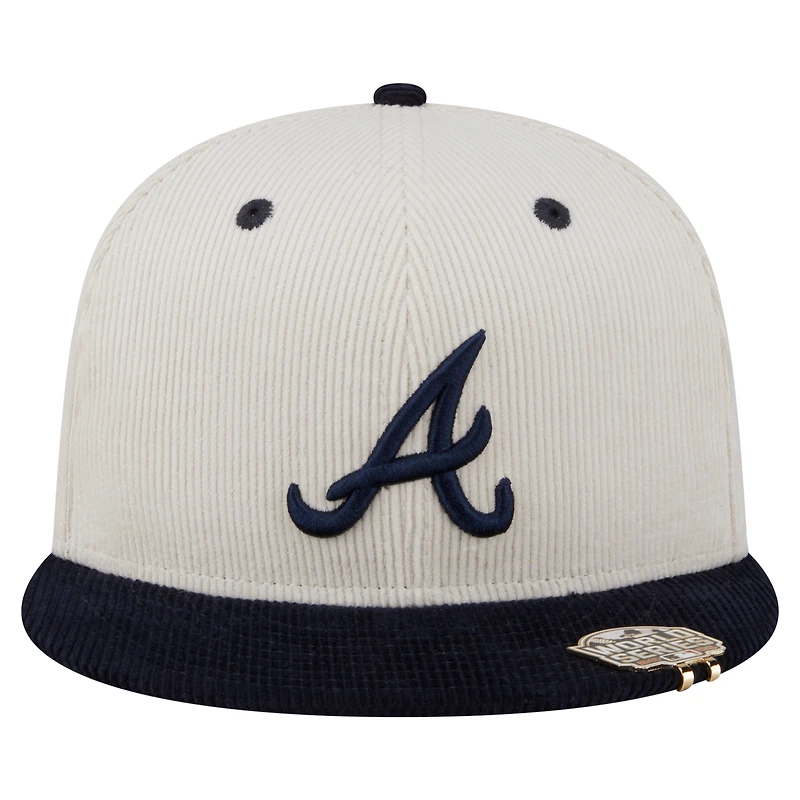 Casquette ajustée 59FIFTY en velours côtelé bicolore New Era crème/bleu marine des Braves d'Atlanta pour homme