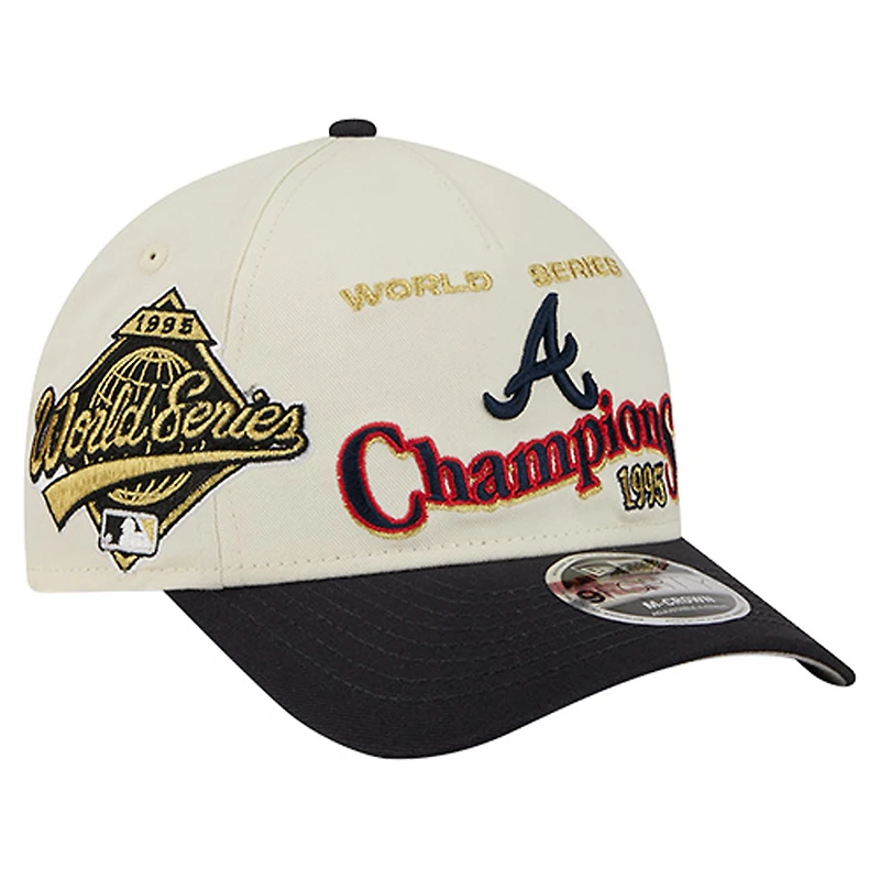 Casquette ajustable New Era 9FORTY M-Crown pour homme, crème/bleu marine, des Atlanta Braves World Series