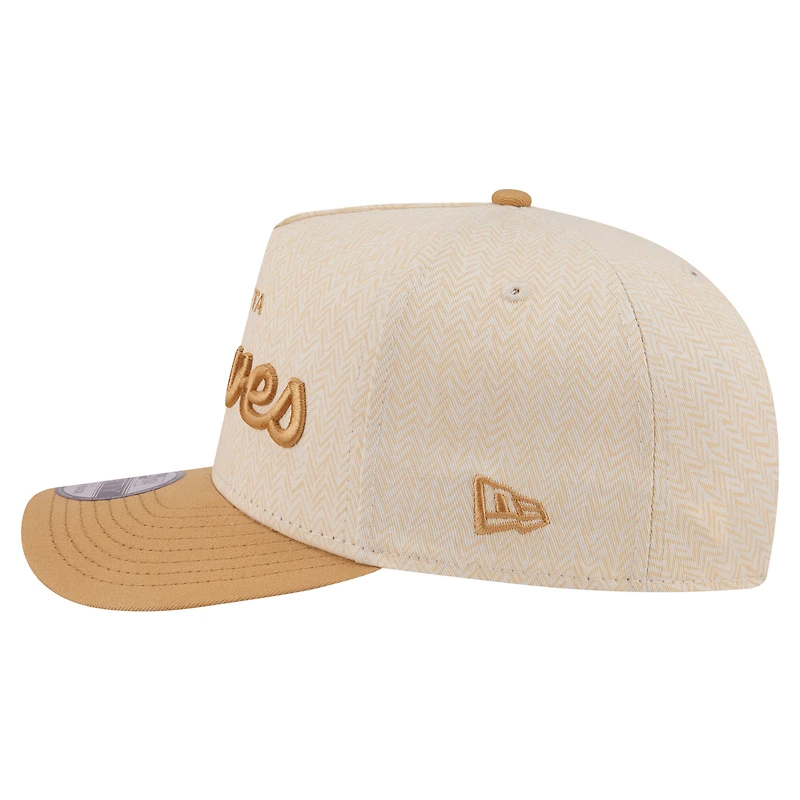Casquette snapback New Era Atlanta Braves à chevrons crème pour homme 9FIFTY