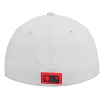 Casquette New Era Flex grise Atlanta Braves 2026 Clubhouse Alternate 39THIRTY pour homme