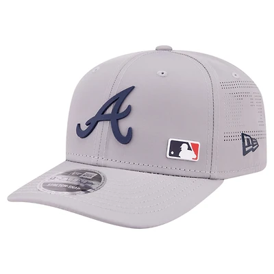 Casquette ajustable New Era grise Atlanta Braves 9SEVENTY perforée au laser pour homme