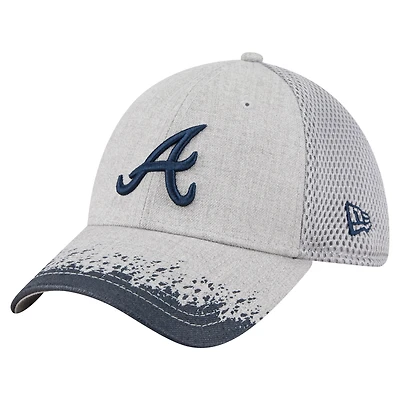 Casquette New Era 39THIRTY Flex grise pour homme avec visière et éclaboussures de peinture des Braves d'Atlanta