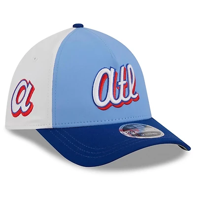 Casquette New Era Flex 39THIRTY bleu clair/bleu Atlanta Braves 2026 pour homme