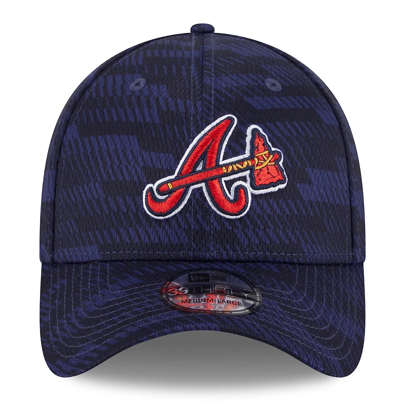 Men's New Era Navy Atlanta Braves 2025 MLB Clubhouse 39THIRTY Flex Hat