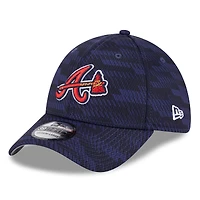 Men's New Era Navy Atlanta Braves 2025 MLB Clubhouse 39THIRTY Flex Hat