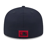 Casquette ajustée New Era 59FIFTY bleu marine Atlanta Braves 2026 Clubhouse Alternate pour homme
