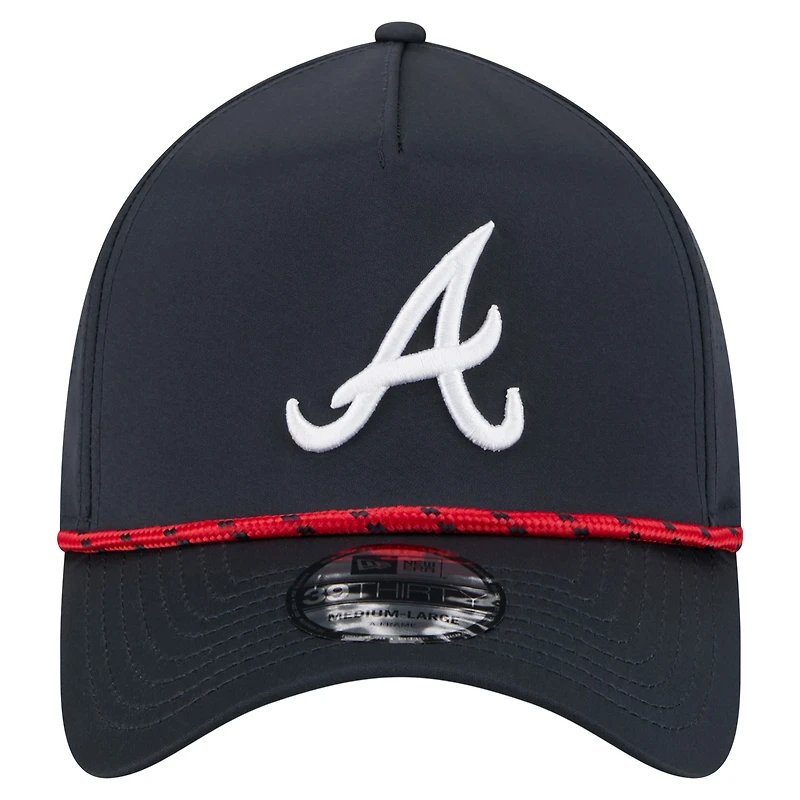 Casquette New Era 39THIRTY A-Frame perforée Flex bleu marine pour homme des Braves d'Atlanta
