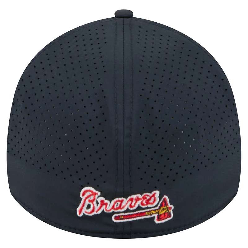 Casquette New Era 39THIRTY A-Frame perforée Flex bleu marine pour homme des Braves d'Atlanta