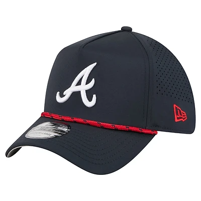 Casquette New Era 39THIRTY A-Frame perforée Flex bleu marine pour homme des Braves d'Atlanta