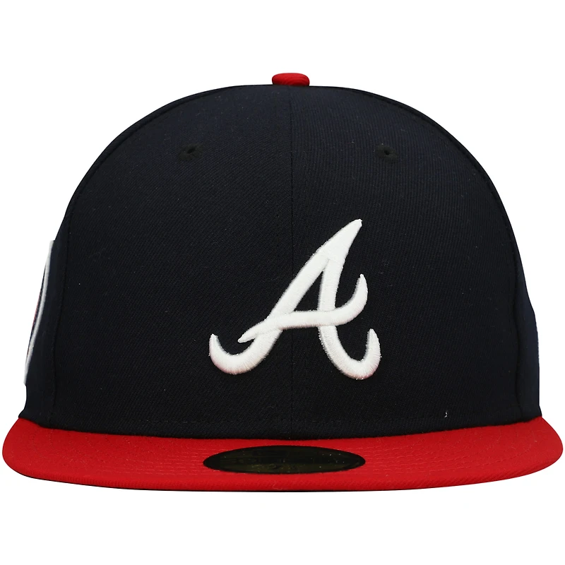 Casquette ajustée 59FIFTY avec écusson latéral commémoratif Atlanta Braves 11 New Era pour homme, bleu marine