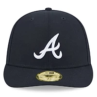 Casquette ajustée à profil bas New Era 59FIFTY bleu marine pour homme, modèle Hall of Fame des Braves d'Atlanta