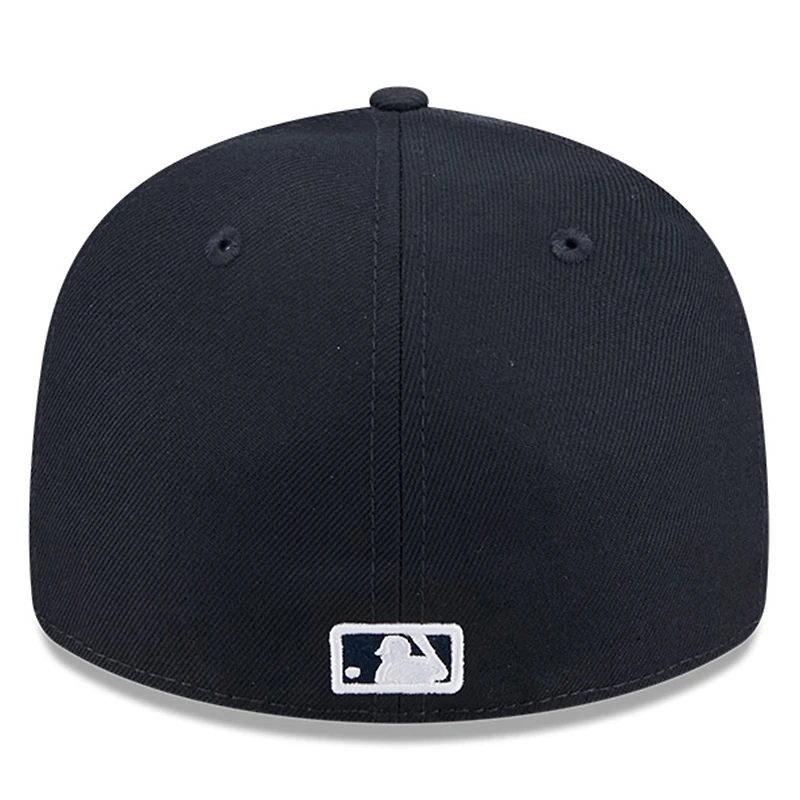 Casquette ajustée à profil bas New Era 59FIFTY bleu marine pour homme, modèle Hall of Fame des Braves d'Atlanta