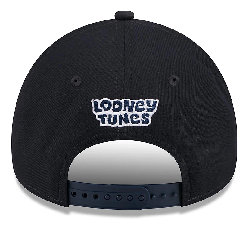 Casquette ajustable New Era Atlanta Braves Looney Tunes A-Frame 9FORTY pour homme, bleu marine