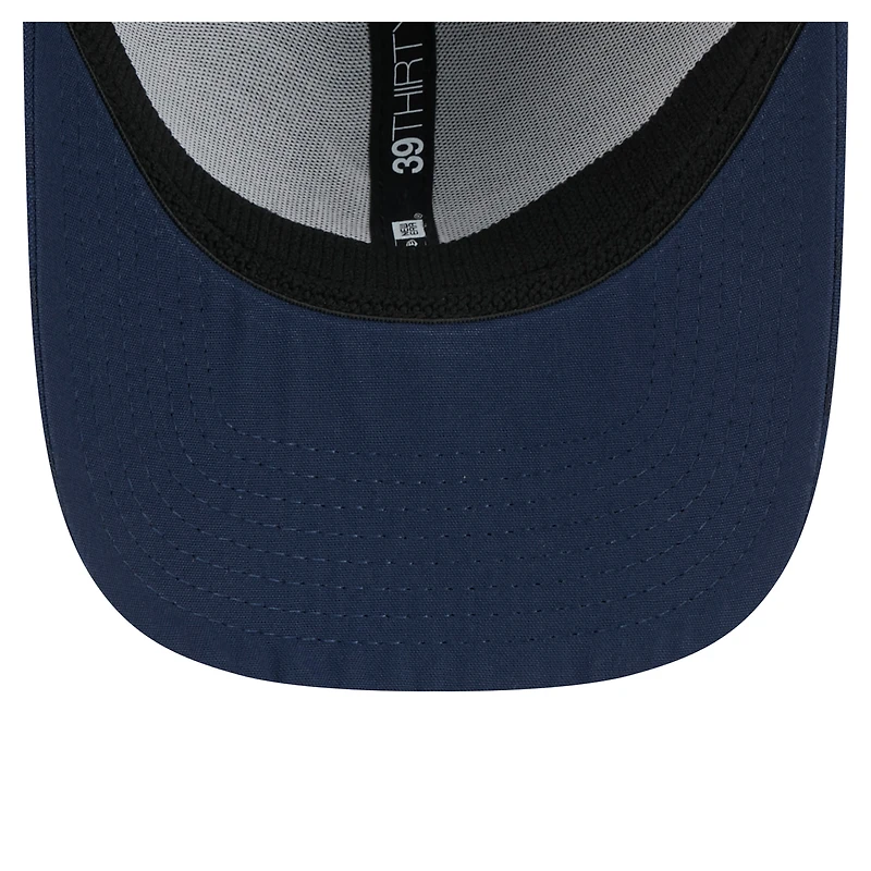 Casquette New Era 39THIRTY Flex bleu marine pour homme, motif camouflage subtil des Braves d'Atlanta