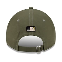 Casquette ajustable New Era Olive Atlanta Braves 2026 Journée des forces armées 9TWENTY pour homme