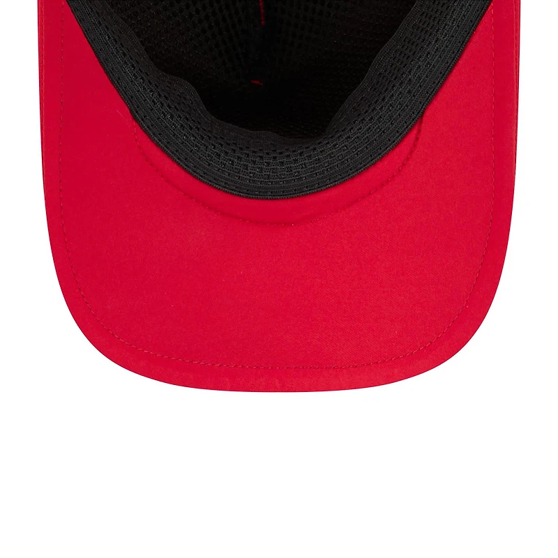 Casquette trucker ajustable New Era rouge Atlanta Braves 2026 pour homme, modèle Apex 9FORTY