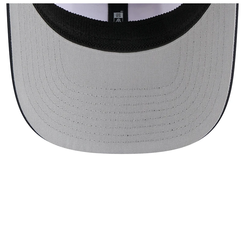 Men's New Era White/Navy Atlanta Braves Established Patch 9SEVENTY Adjustable Hat