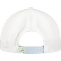 Casquette Snapback Spring Spectrum Golfer des Atlanta Braves New Era pour hommes, blanche