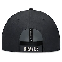 Casquette ajustable Nike Atlanta Braves Statement Club Performance pour homme, bleu marine/naturel