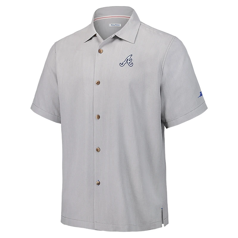 Chemise boutonnée en soie Tommy Bahama grise pour homme des Atlanta Braves Hit and Run