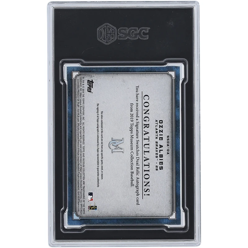 Carte double relique autographiée 2019 Topps Museum Collection #SSDA-OA #1/1 SGC authentifiée 8/10 par Ozzie Albies des Braves d'Atlanta