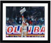 Photo dédicacée de Ronald Acuña Jr. (Atlanta Braves) - 40,6 x 50,8 cm (16 x 20 pouces) - Support inclus