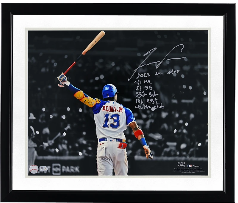 Photo Spotlight 16" x 20" autographiée par Ronald Acuña Jr. (Atlanta Braves) avec plusieurs inscriptions - Édition limitée à 23 exemplaires