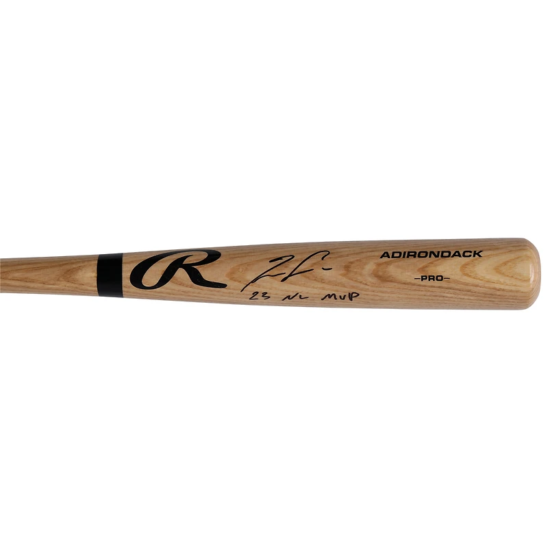 Ronald Acuña Jr., batteur professionnel blonde autographié par les Braves d'Atlanta, avec l'inscription « 23 NL MVP »