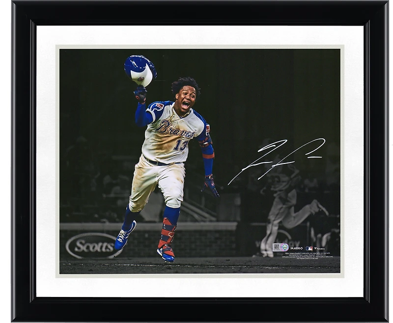 Photographie autographiée de 11"x 14" de Ronald Acuna Jr. Atlanta Braves pour célébrer la victoire