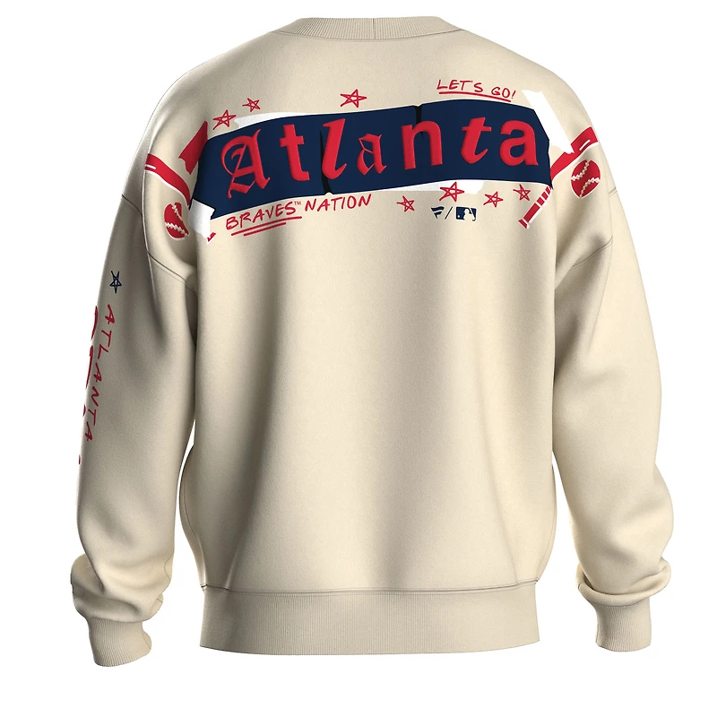 Sweat-shirt polaire beige à graffiti des Braves d'Atlanta pour femme, de la marque Fanatics.