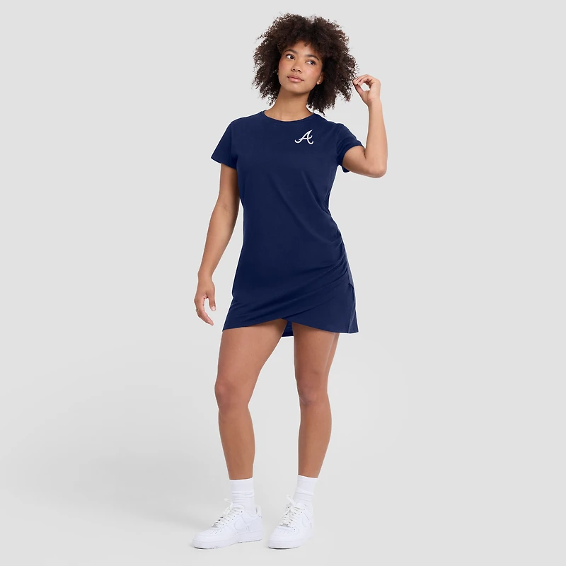 Robe t-shirt drapée froncée bleu marine Fanatics pour femme des Braves d'Atlanta