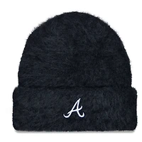 Bonnet en tricot à revers pelucheux Atlanta Braves New Era noir pour femme