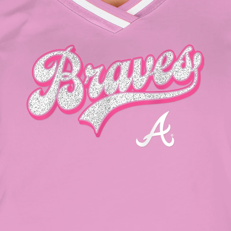 T-shirt à col en V rose clair Atlanta Braves Gameday New Era pour femme