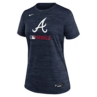 T-shirt Nike bleu marine Atlanta Braves Authentic Collection Velocity Dri-FIT pour femme