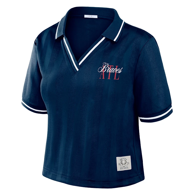 Polo court à col en V bleu marine Atlanta Braves de la marque WEAR by Erin Andrews pour femme