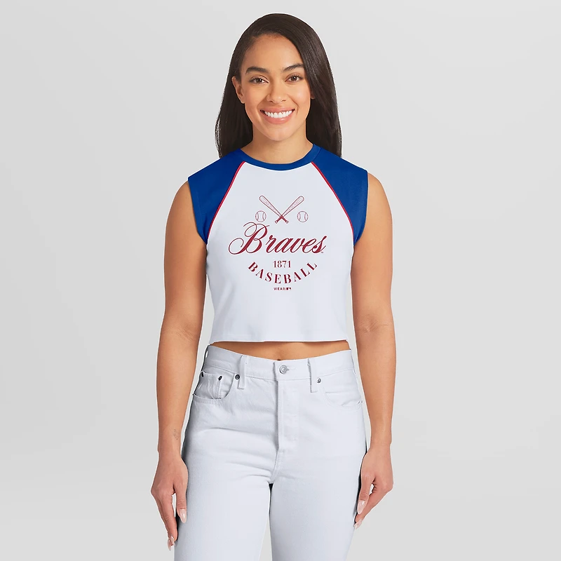 Débardeur raglan court blanc Atlanta Braves Cooperstown de la marque WEAR by Erin Andrews pour femmes