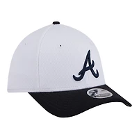 Casquette New Era Flex blanche et marine Atlanta Braves pour jeunes, modèle 39THIRTY M-Crown
