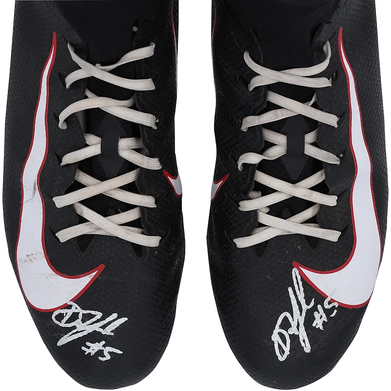 Crampons Nike noirs portés en match par Drake London (Atlanta Falcons) lors de la saison NFL 2025-26