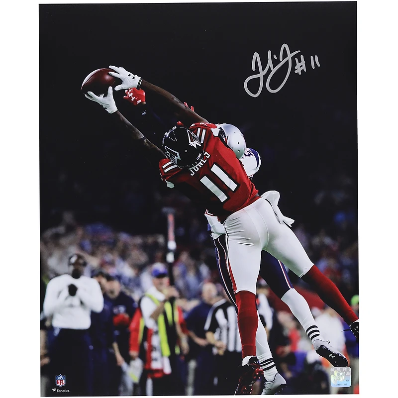 Julio Jones Atlanta Falcons Autographed 16" x 20" Super Bowl LI Catch Photograph