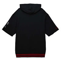 Sweat à capuche noir manches courtes d'avant-match des Falcons d'Atlanta Mitchell & Ness pour hommes