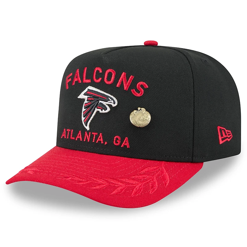 Casquette ajustée New Era 59FIFTY noire/rouge pour homme, modèle A-Frame, draft NFL 2025, des Falcons d'Atlanta