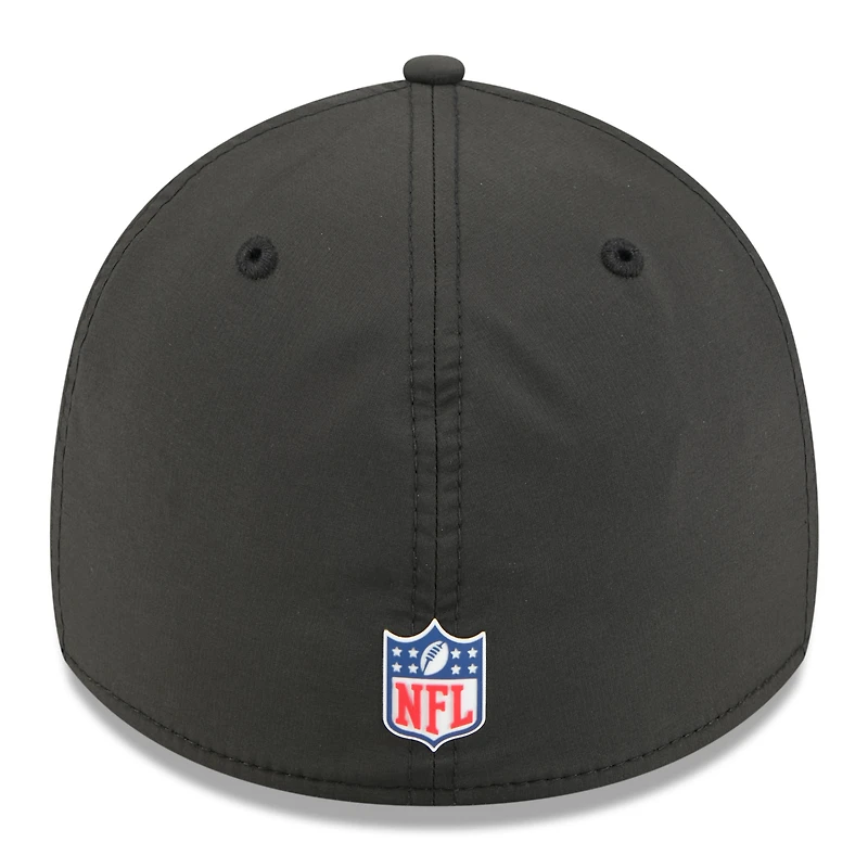 Casquette New Era noire Atlanta Falcons 2025 Sideline 39THIRTY Flex pour homme