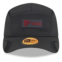 Casquette ajustable noire Atlanta Falcons 2025 Sideline Runner pour homme New Era