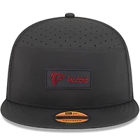 Casquette snapback 9FIFTY noire New Era pour homme, modèle Atlanta Falcons 2025, avec panneau fendu sur le côté