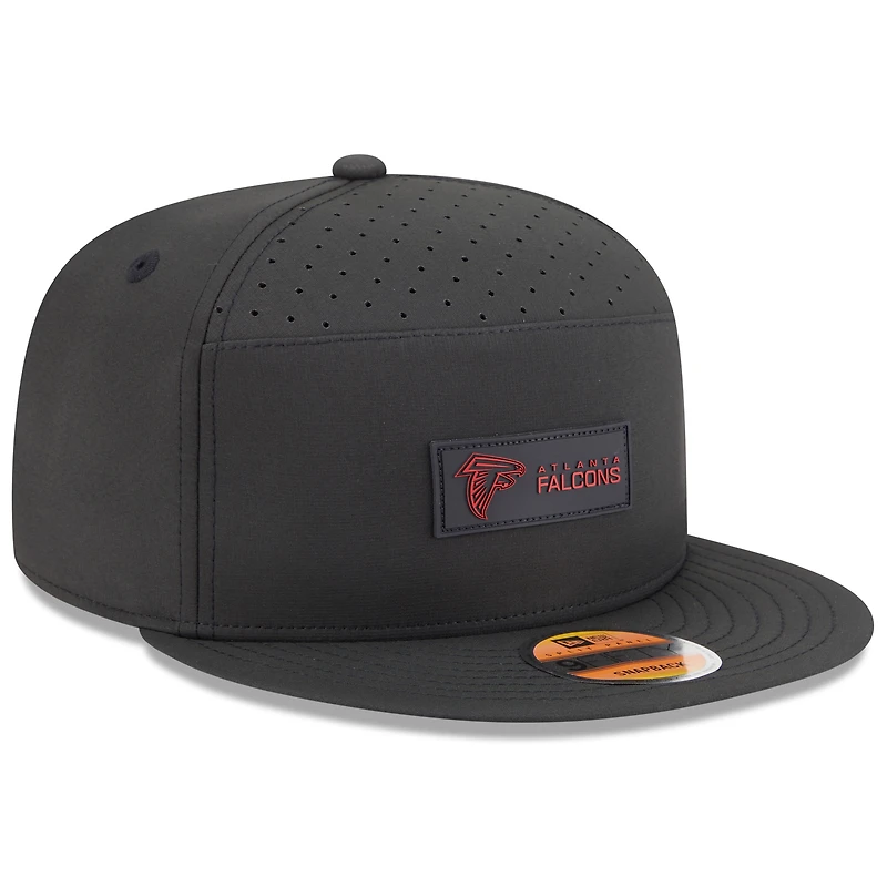 Casquette snapback 9FIFTY noire New Era pour homme, modèle Atlanta Falcons 2025, avec panneau fendu sur le côté