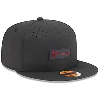 Casquette snapback 9FIFTY noire New Era pour homme, modèle Atlanta Falcons 2025, avec panneau fendu sur le côté