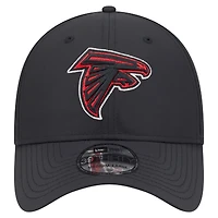 Casquette New Era noire Atlanta Falcons Night 39THIRTY Flex pour homme