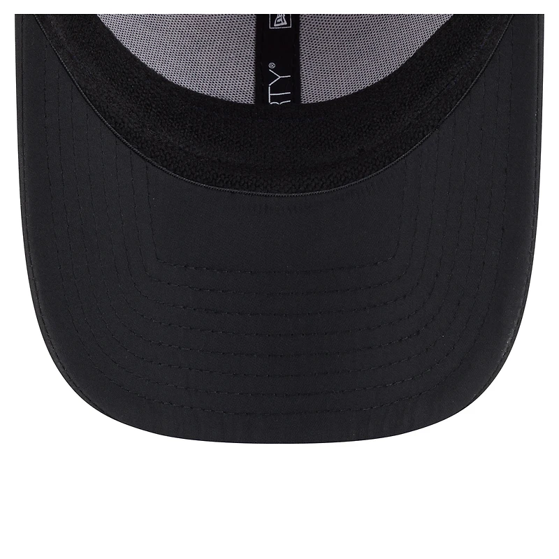 Casquette New Era noire Atlanta Falcons Night 39THIRTY Flex pour homme