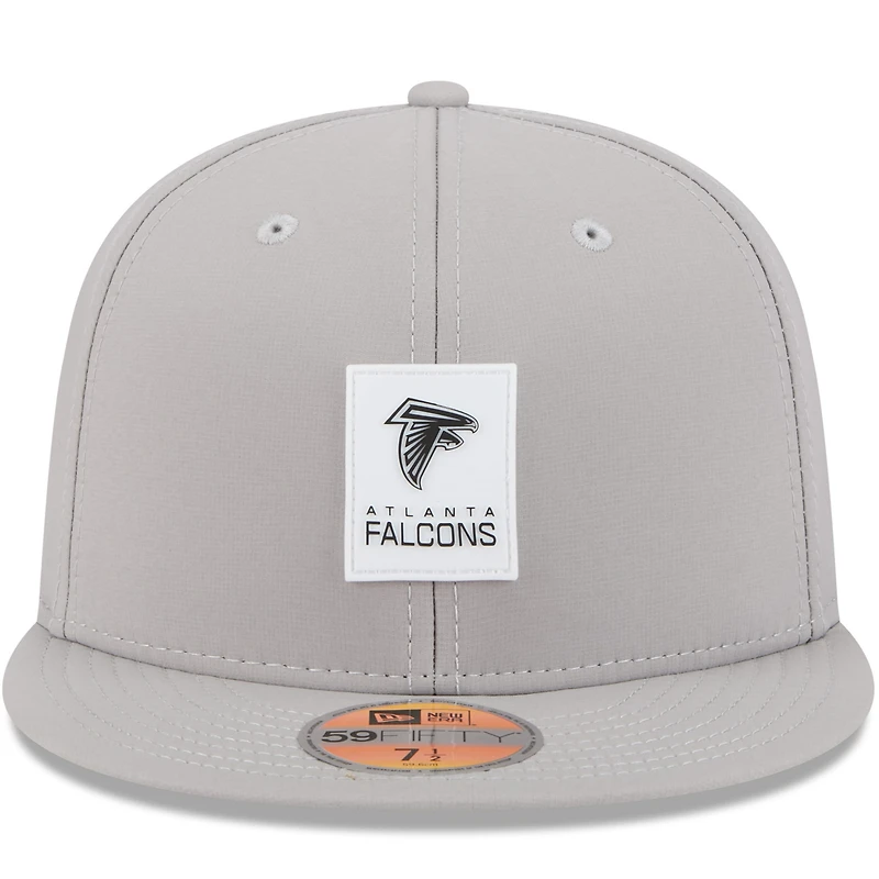 Casquette ajustée 59FIFTY Atlanta Falcons 2025 Sideline pour homme New Era grise