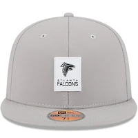 Casquette ajustée 59FIFTY Atlanta Falcons 2025 Sideline pour homme New Era grise